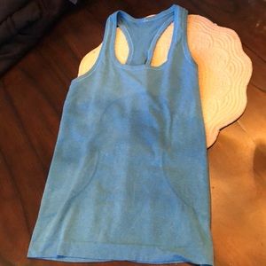 💙Lululemon turquoise racerback stretch athletic tank top